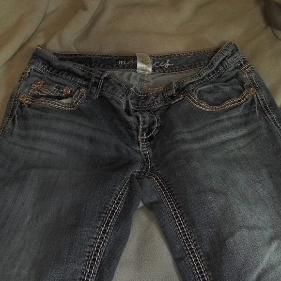 Maurices jeans - Picture 3 of 4
